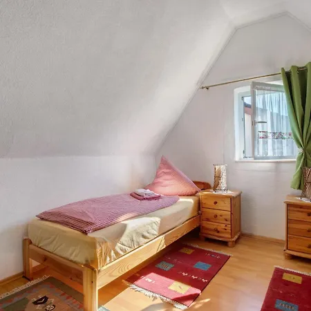 Apartment Sila 3 Weinstadt